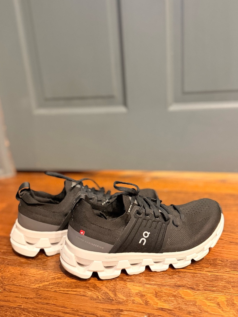 On Cloud Women's Black and White Running Sneakers